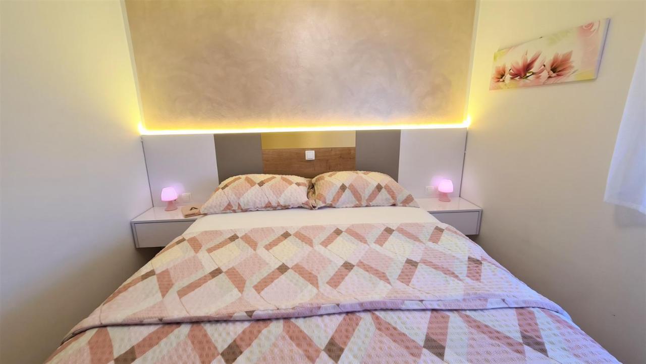 מאלינסקה Apartment Karamarko מראה חיצוני תמונה